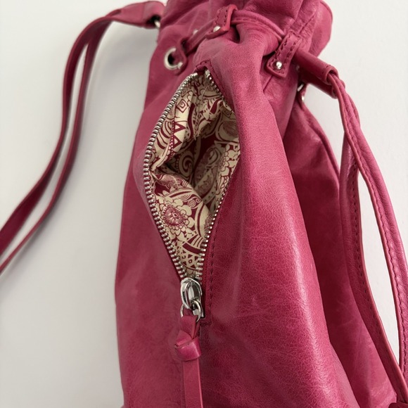 HOBO The Original Magenta Bucket Bag Backpack Leather Handbag-see descriptions - Picture 5 of 12